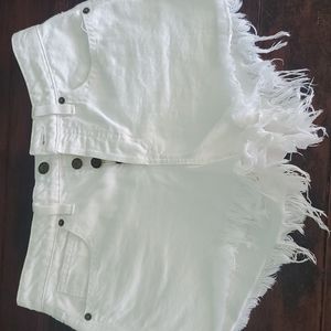 Guess 1981 Cutoff Shorts